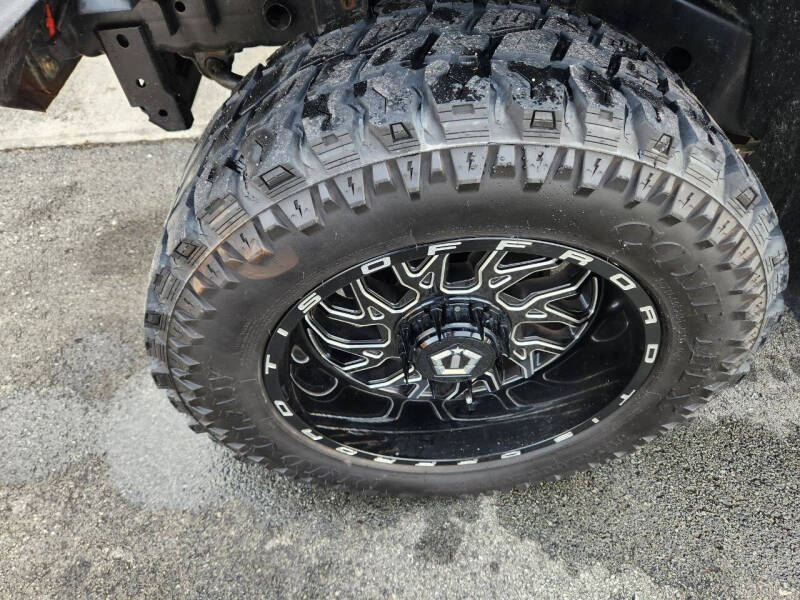 2017 Jeep Wrangler Unlimited Smoky Mountain