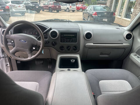 2004 Ford Expedition XLT