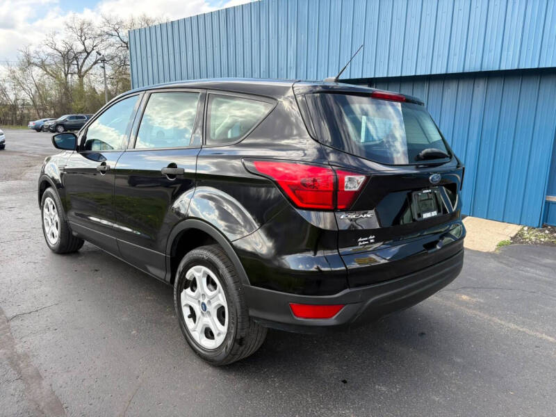 2019 Ford Escape S