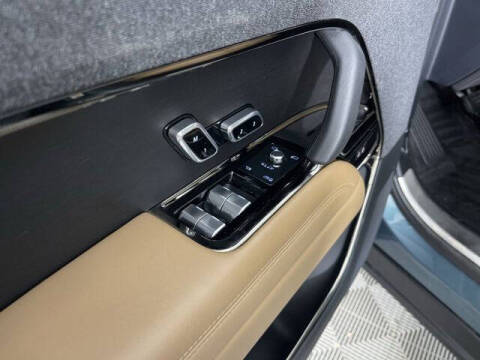 2023 Land Rover Range Rover Sport P360 SE