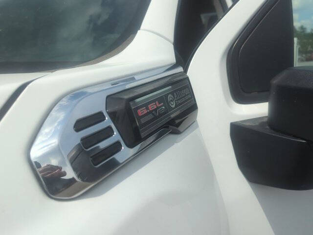 2024 GMC Sierra 3500HD CC Pro