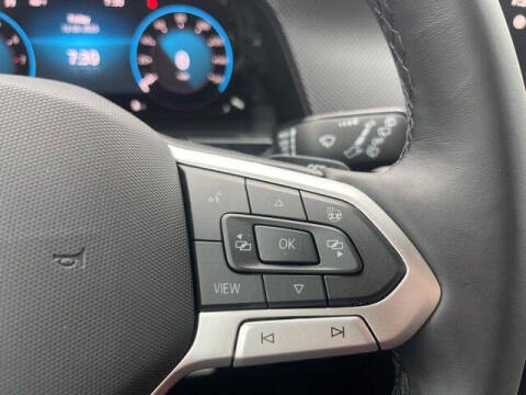 2026 Volkswagen Atlas Cross Sport SEL Premium R-Line 4Motion