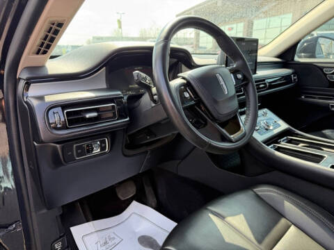 2022 Lincoln Aviator Standard