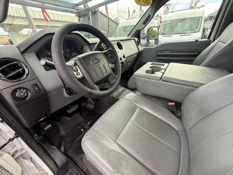 2015 Ford F-350 Super Duty XL