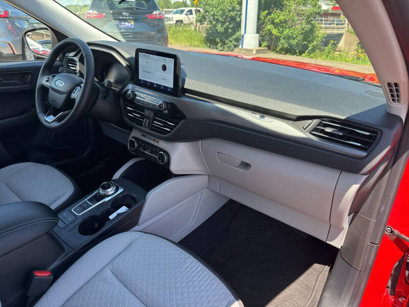 2024 Ford Escape Active's photo