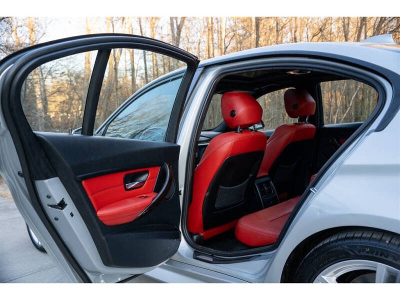 2015 BMW 3 Series 328i