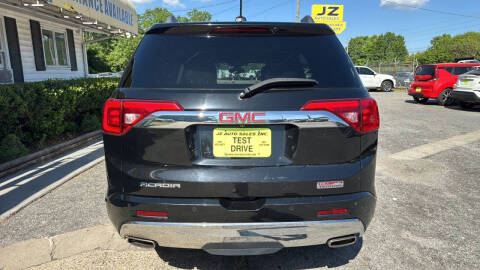 2017 GMC Acadia Denali