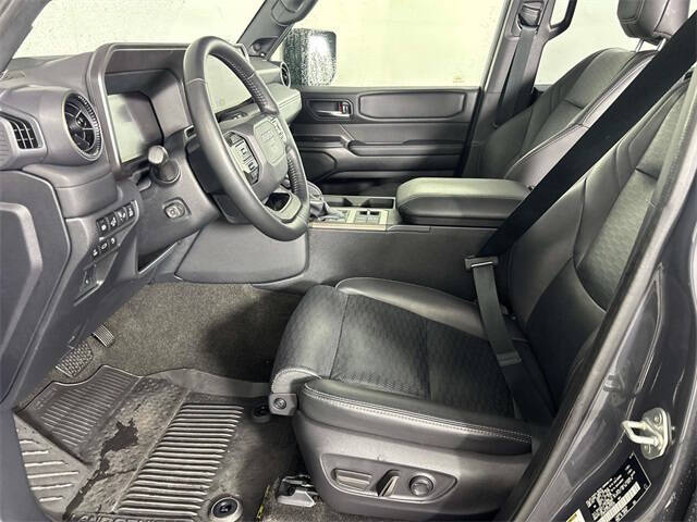 2025 Toyota Land Cruiser