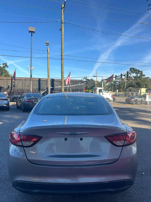 2015 Chrysler 200 LX