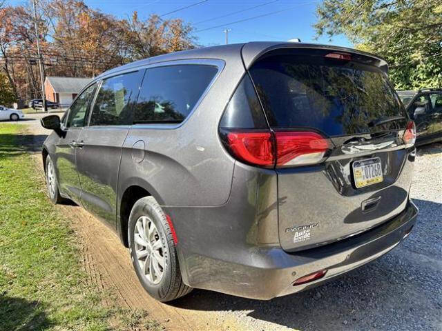 2017 Chrysler Pacifica Touring