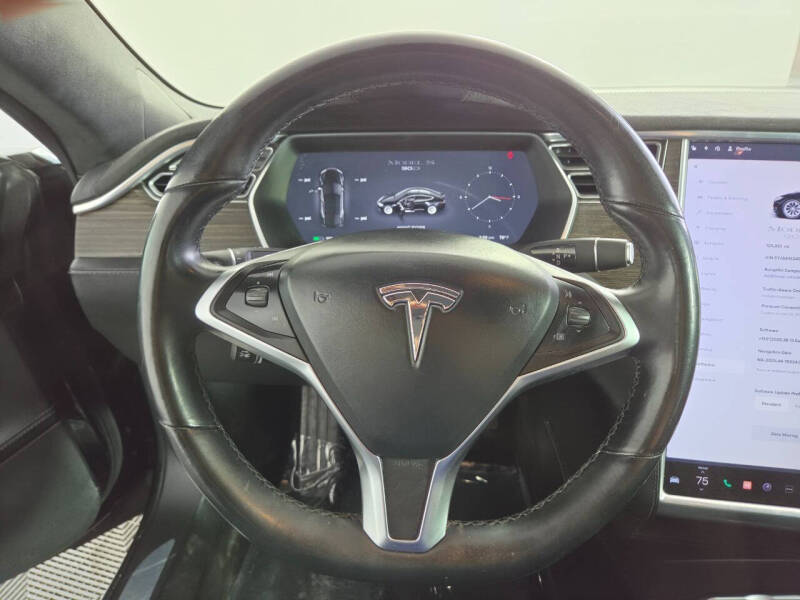 2016 Tesla Model S 70D