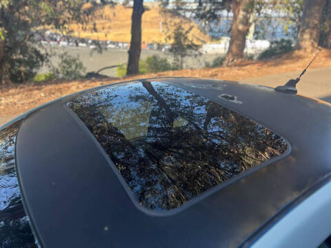 2010 Volkswagen New Beetle Base PZEV