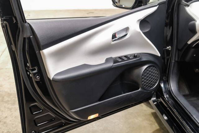 2020 Toyota Prius LE