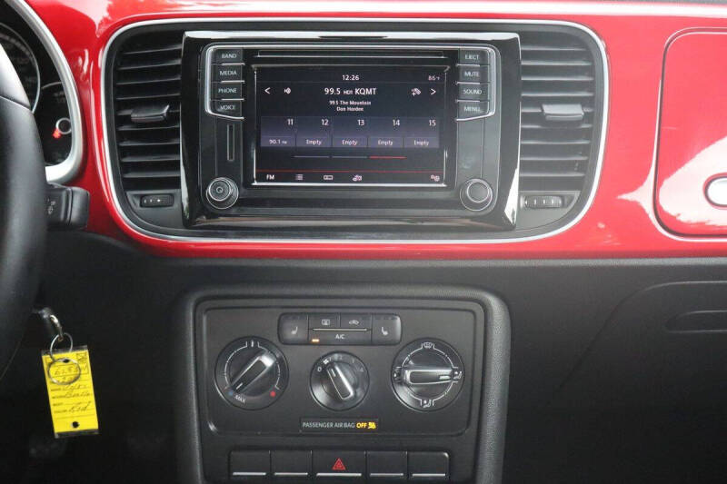 2016 Volkswagen Beetle 1.8T SE