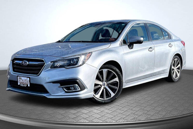 2018 Subaru Legacy Limited's photo