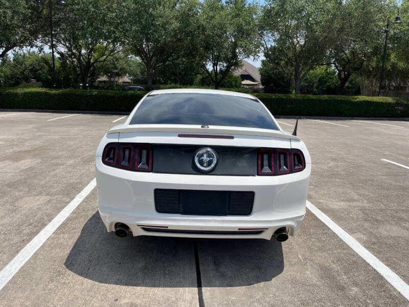 2013 Ford Mustang V6 Premium