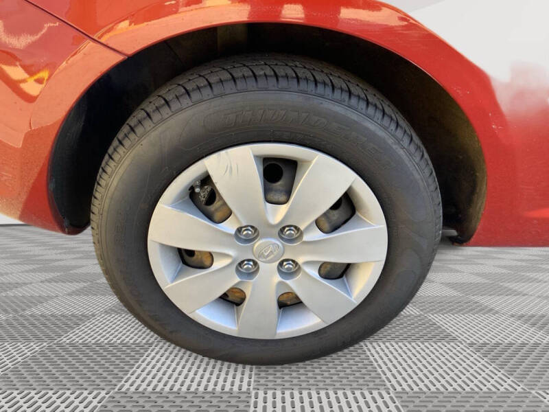 2011 Hyundai Accent GS