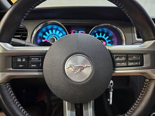 2013 Ford Mustang V6 Premium