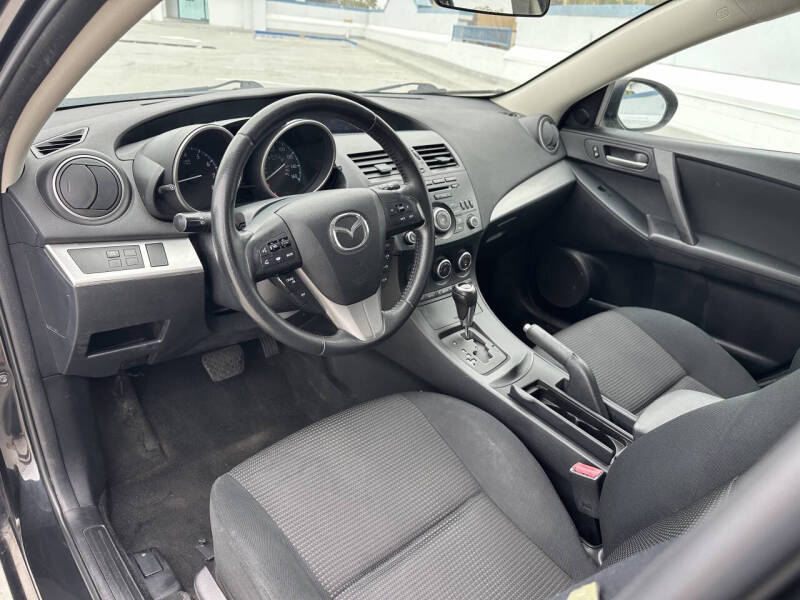 2013 Mazda MAZDA3 i Touring