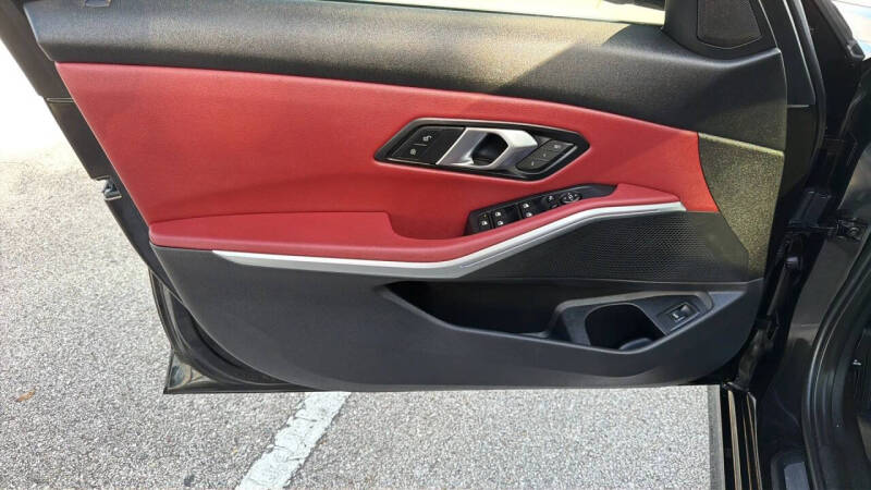 2024 BMW 3 Series 330i