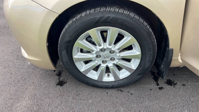 2014 Toyota Sienna Limited 7-Passenger