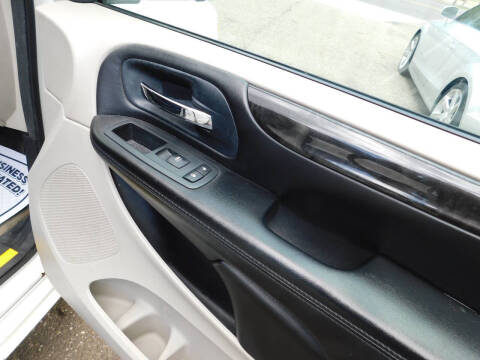 2013 Dodge Grand Caravan SE