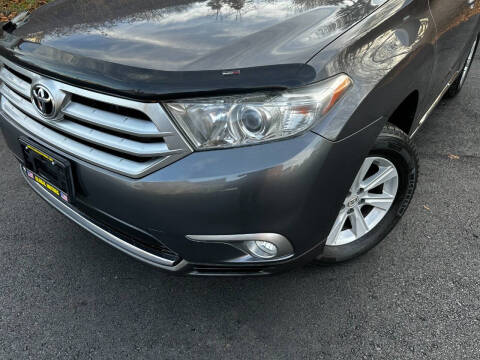 2012 Toyota Highlander SE