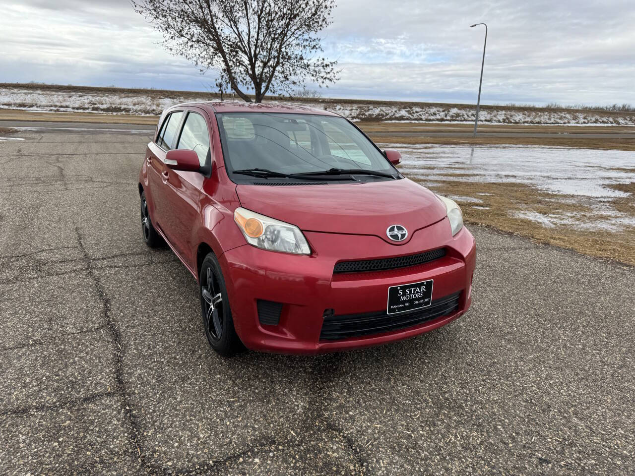 Red 2009 Scion xD Base Base 4dr Hatchback 4A 2