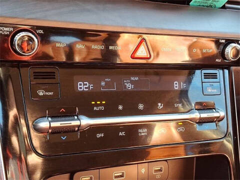 2022 Kia Carnival SX