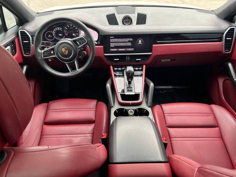 2022 Porsche Cayenne Coupe Platinum Edition