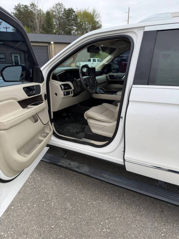 2019 Lincoln Navigator Select