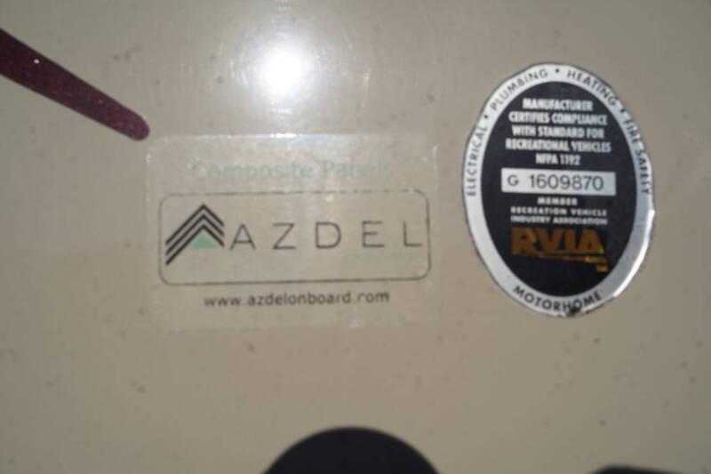 2018  Forest River  Coachmen Leprechaun