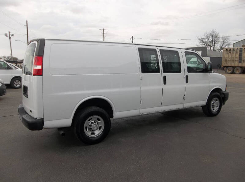 2020 Chevrolet Express 2500