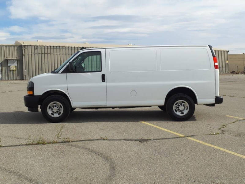 2024 Chevrolet Express 2500