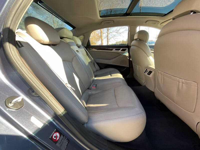 2015 Hyundai Genesis