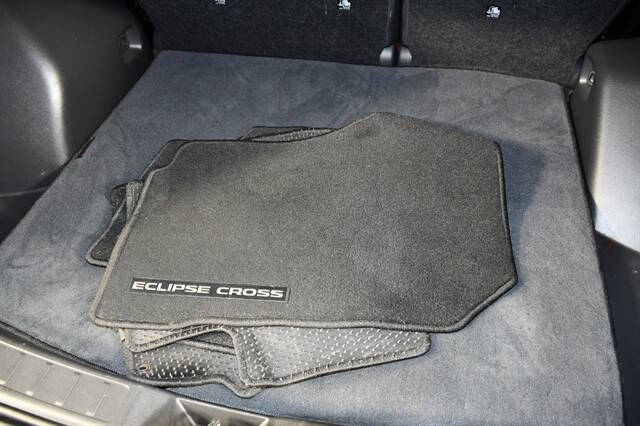 2022 Mitsubishi Eclipse Cross LE