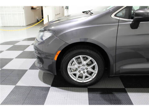 2021 Chrysler Voyager LXi