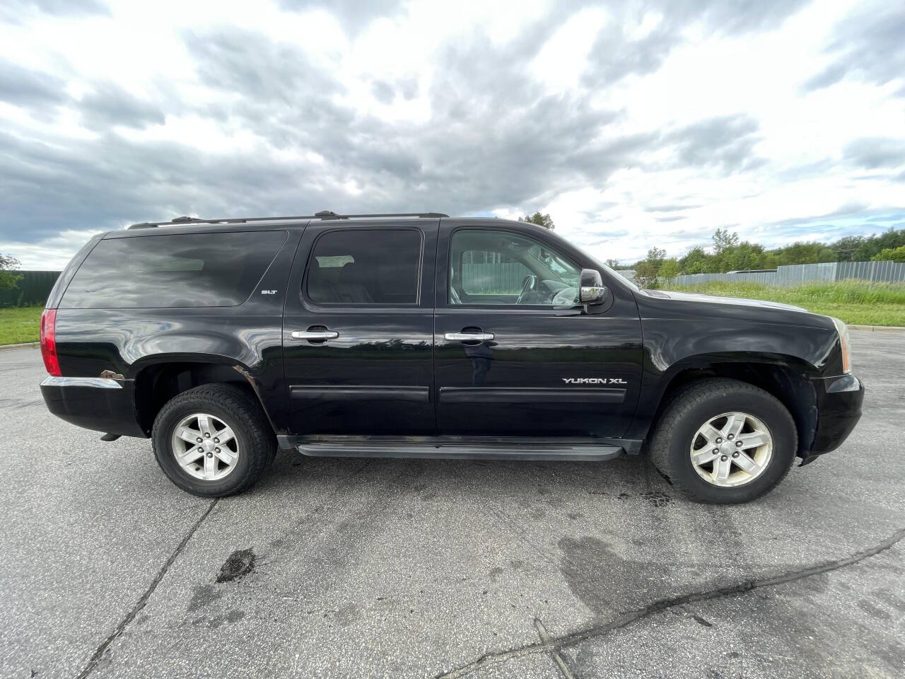 2012 GMC Yukon XL for sale at Twin Cities Auctions in Elk River, MN