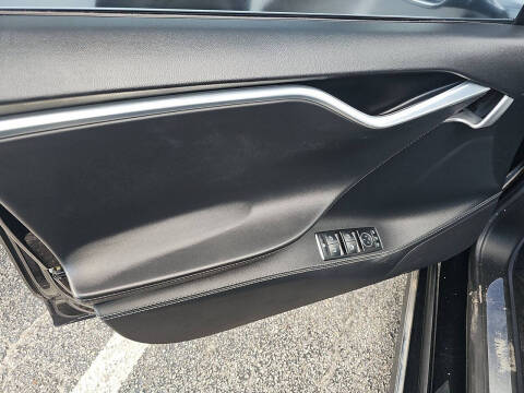 2015 Tesla Model S 70D
