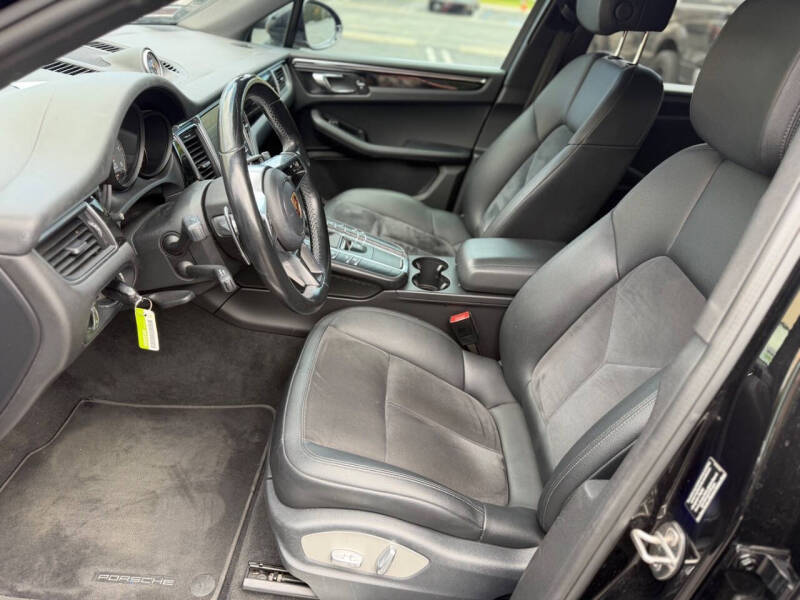 2016 Porsche Macan S