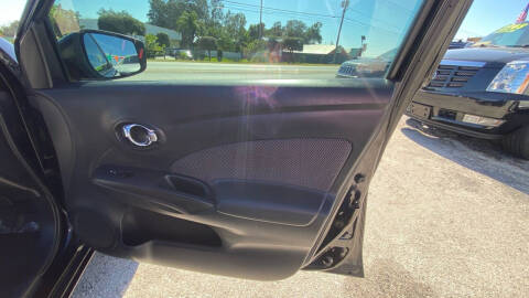 2015 Nissan Versa 1.6 SV