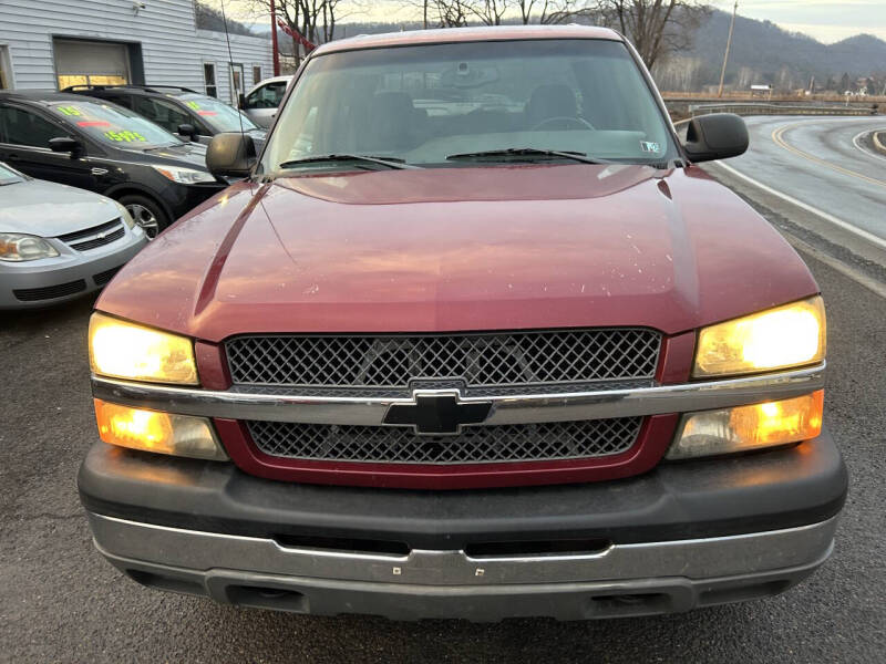 2004 Chevrolet Silverado LS's photo