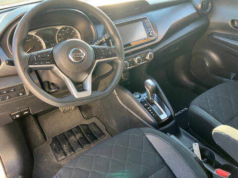 2020 Nissan Kicks S