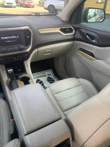 2018 GMC Acadia Denali