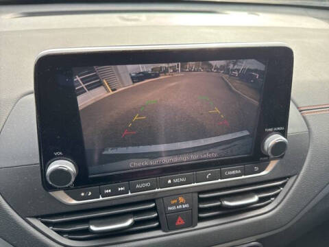 2022 Nissan Altima 2.0 SR