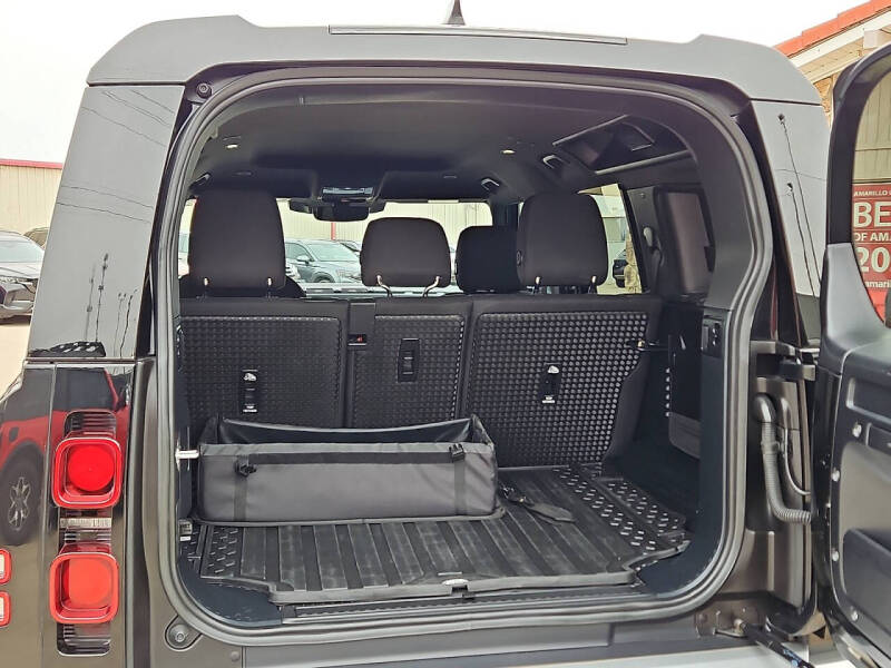 2023 Land Rover Defender 110 Standard