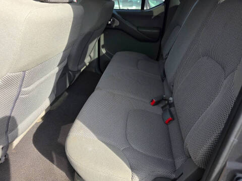 2017 Nissan Frontier SV