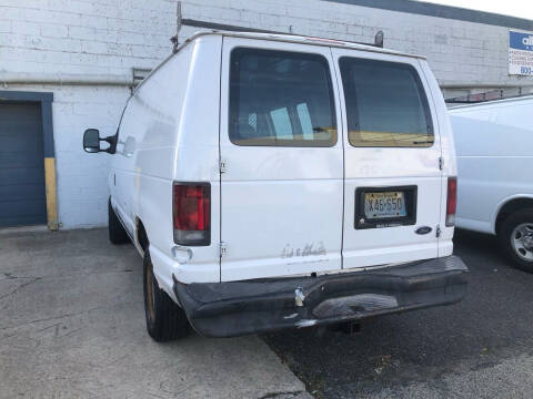 2003 Ford E-Series E-250