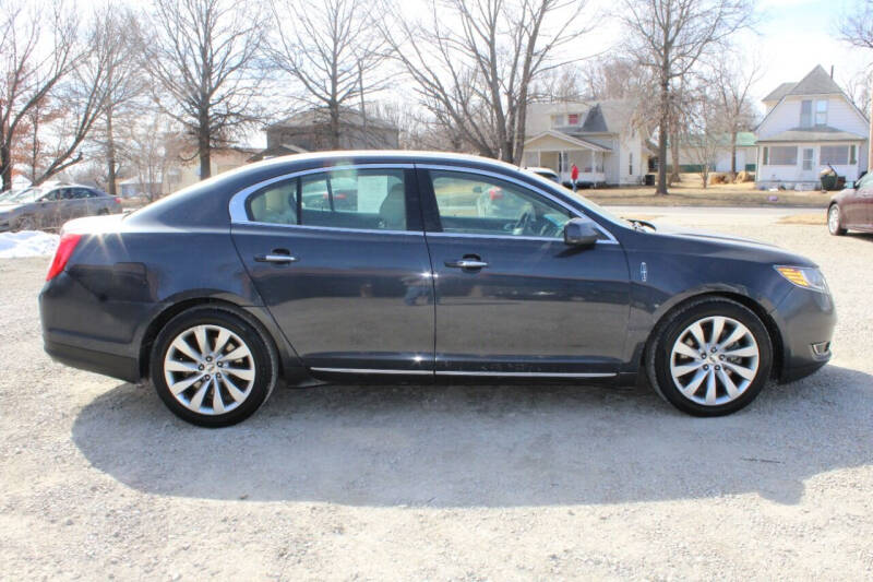 2014 Lincoln MKS Base photo 4