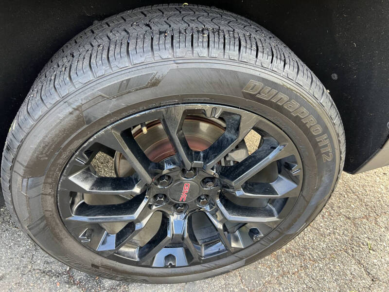 2022 GMC Yukon XL SLT